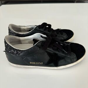 Women's Superstar Glitter Heel Low Top Sneakers